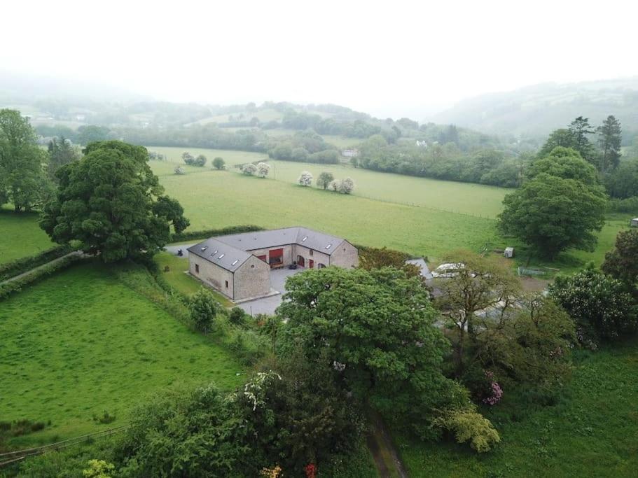 Peregrine Stable Cottage Llandovery Extérieur photo